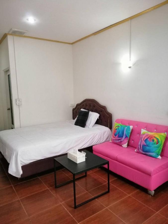 Hotel Khunnai House Chiang Mai Esterno foto